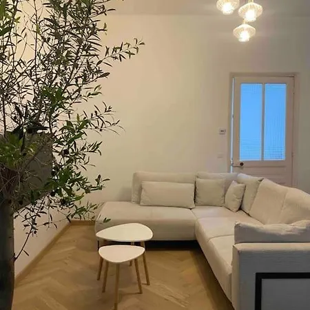 Maison De 140m2 A 300m De La